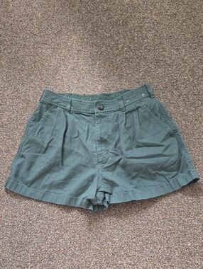 NWOT Women's Uniqlo Shorts